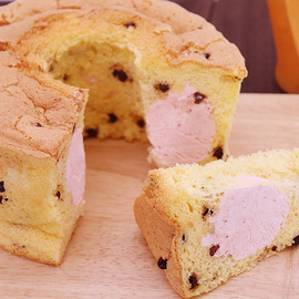 いちごと米粉のシフォンケーキ